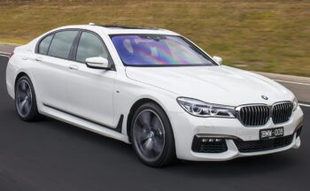 BMW_7_Series_2018_white_1